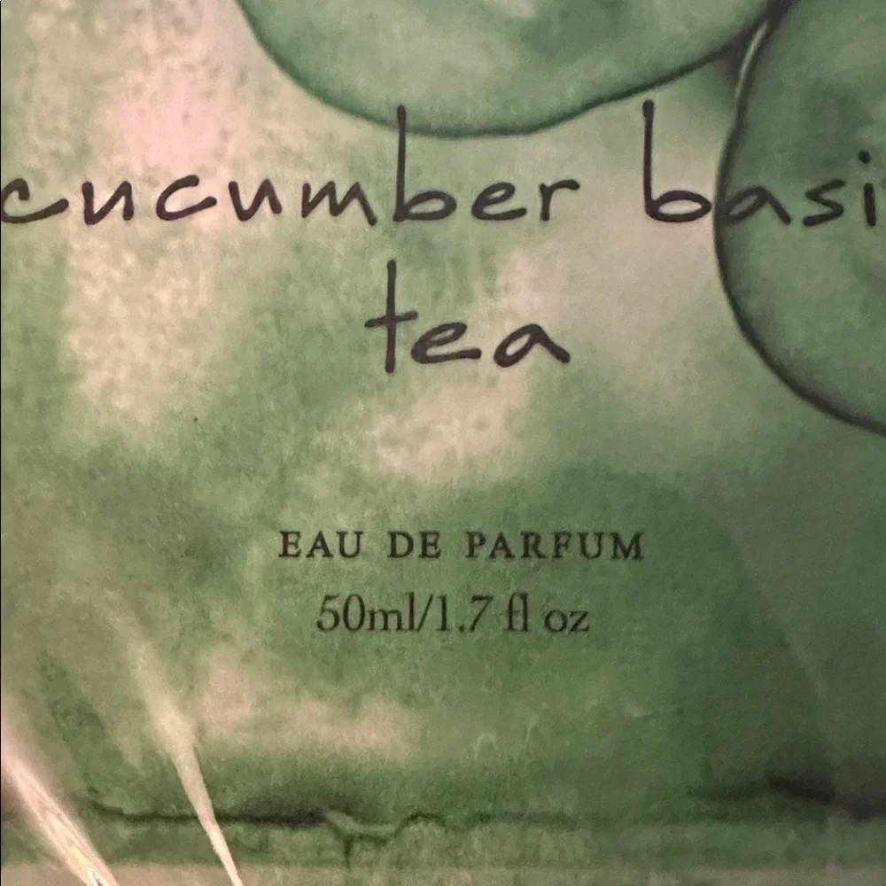 🍃🥒💚 Smell like a snack… a very hydrated one 💚🥒🍃 Wen Cucumber Basil Tea